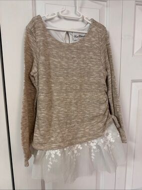 Rare Editions Gold and White Knit Top with Metallic Thread